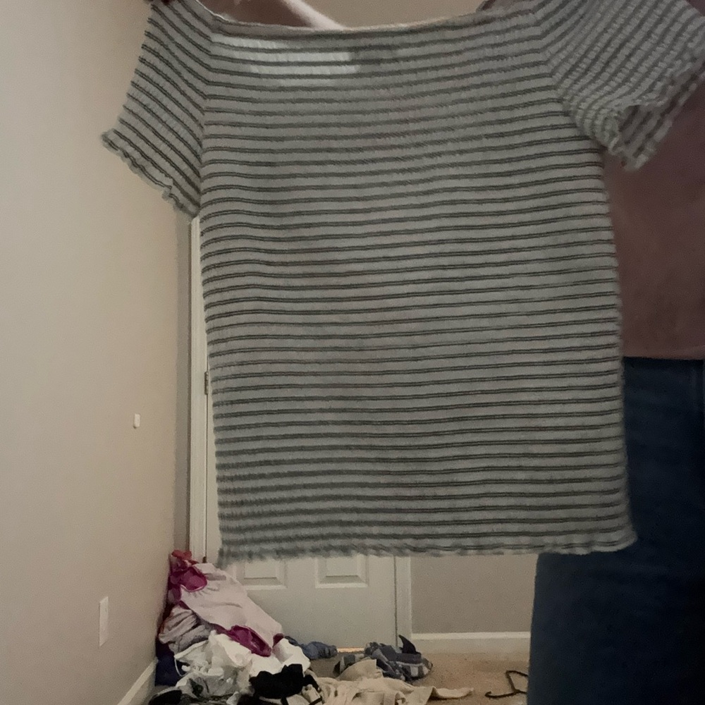 Striped Off-Shoulder Top - Picture 2 of 3